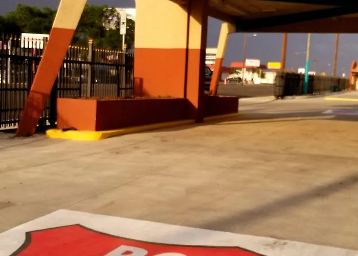 Motel: Route 66 Inn
